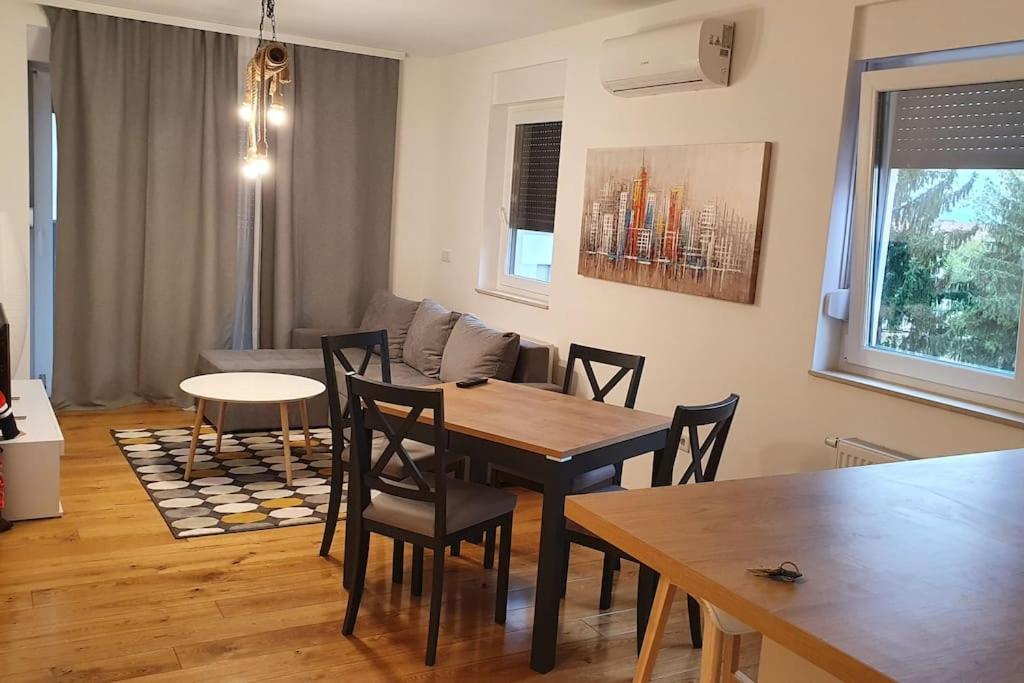 Novoureden Stan Apartment Velika Gorica Bagian luar foto